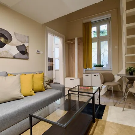Standard By Hi5- In Apartmán Budapešť