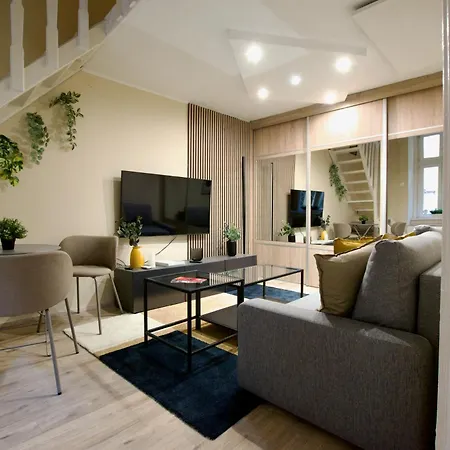 Apartment Standard By Hi5- In