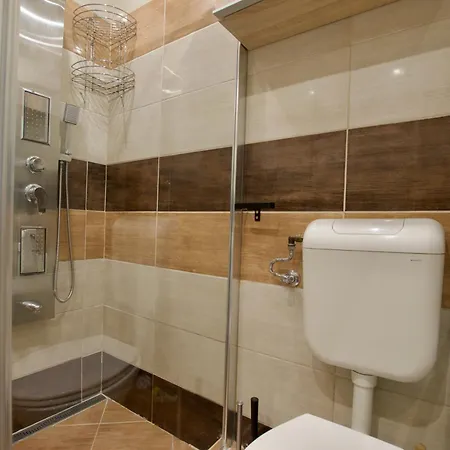 Διαμέρισμα Standard By Hi5- In *